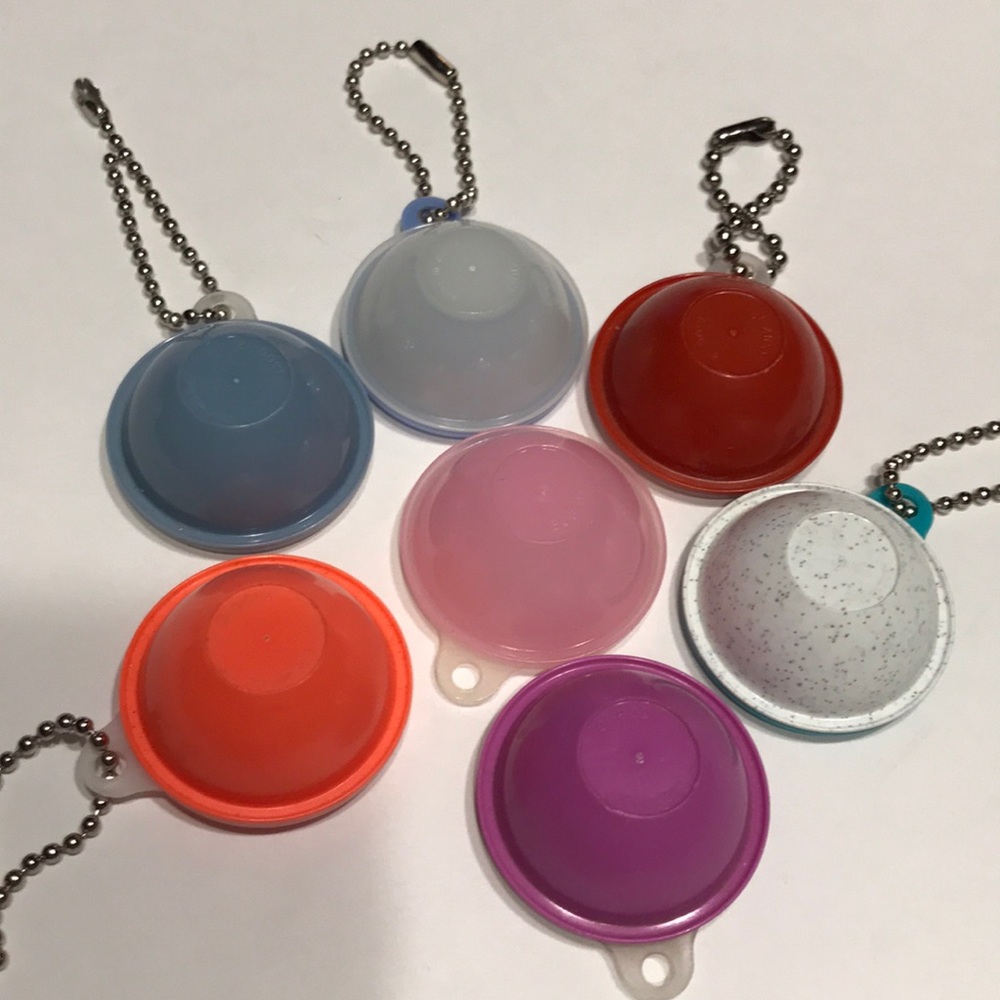 Wonderlier Bowl Keychain - Picture 6 of 6